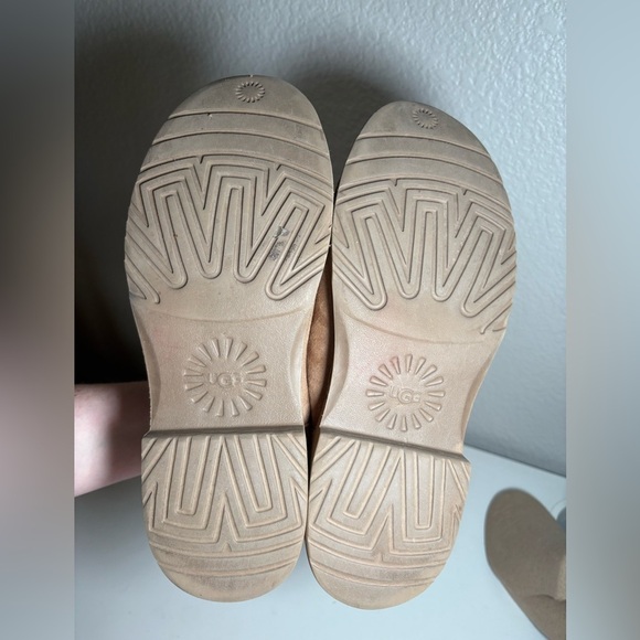 UGG Mckay Chestnut Suede Sheepskin Ankle Boots Booties Size US 8.5 Women - Picture 5 of 16